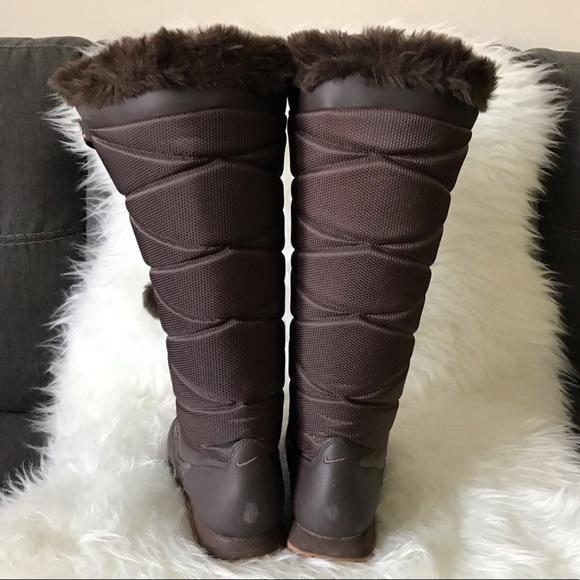 NIKE SNEAKER TALL LACE UP BOOT SNEAKERS POM POM SNOW BOOT TALL BOOT SNEAKER 8 M - Picture 9 of 12